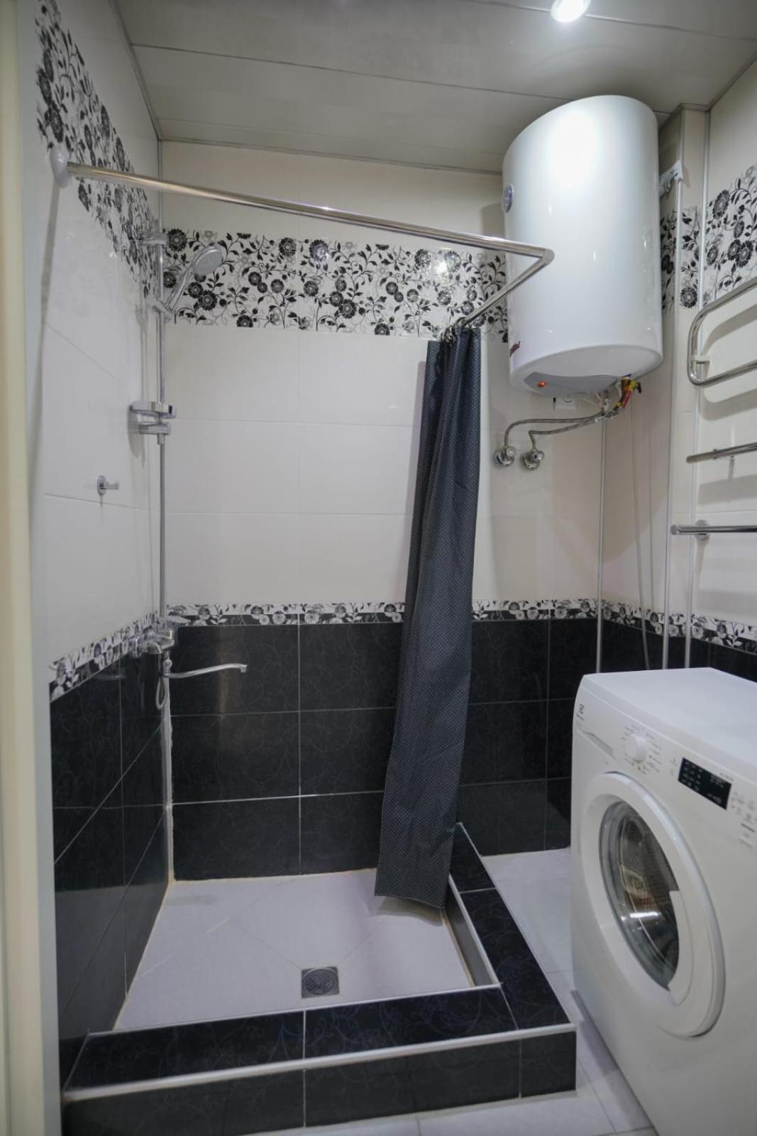 Apartment Orbi Dado 바투미 외부 사진