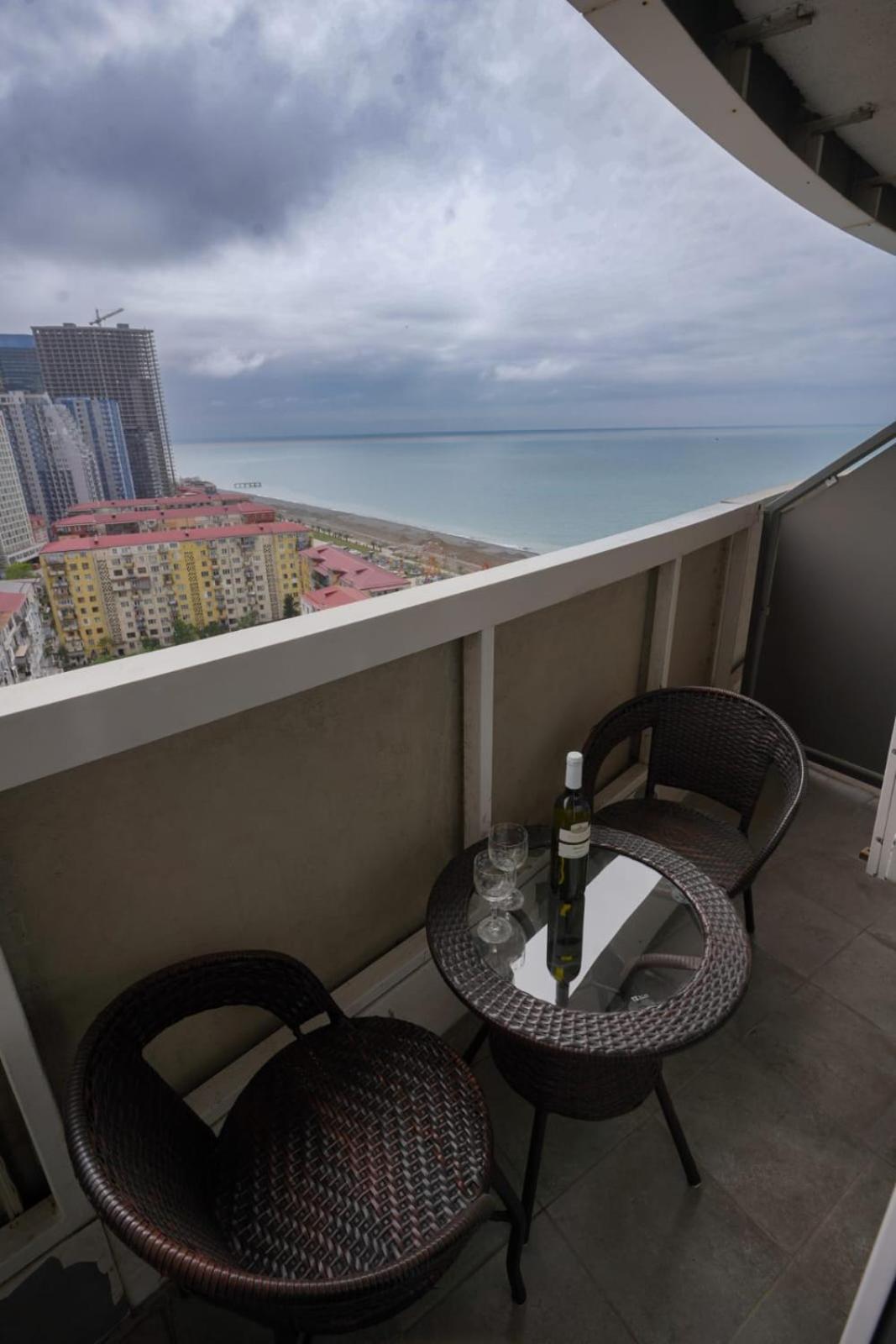 Apartment Orbi Dado 바투미 외부 사진